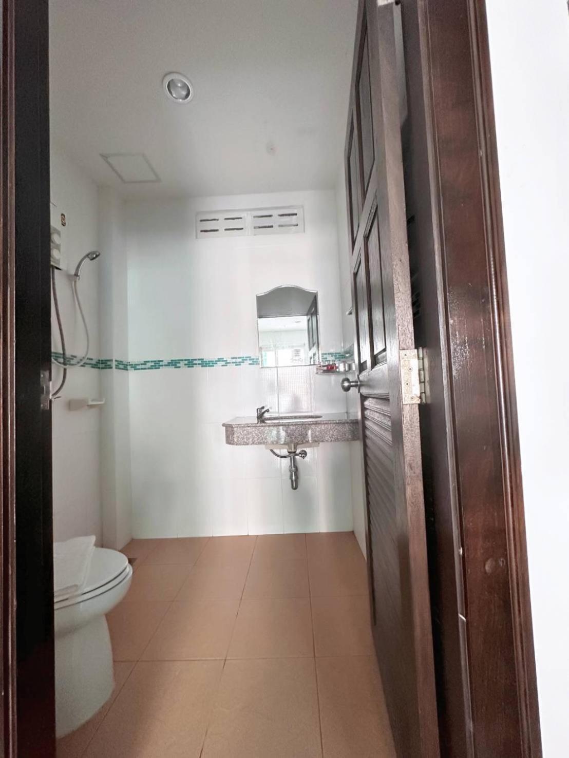 Abby'S House Hotel Patong Exterior photo