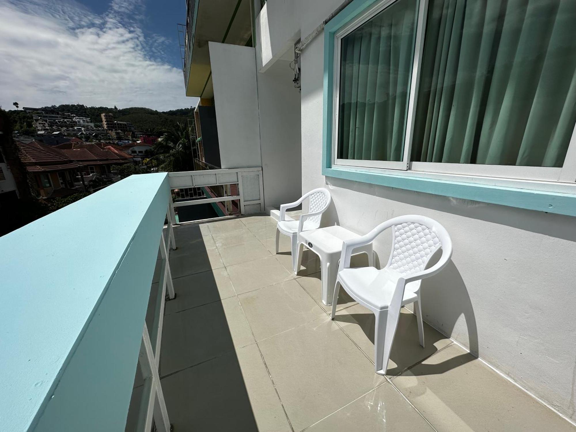 Abby'S House Hotel Patong Exterior photo